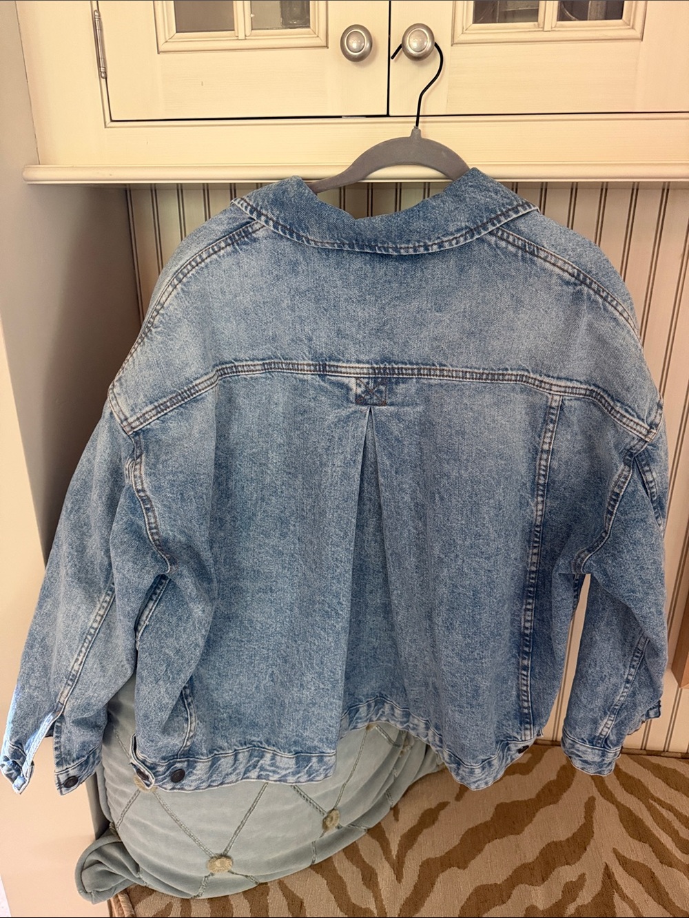 We The Free Faded Light Blue Denim Jacket - Picture 4 of 5